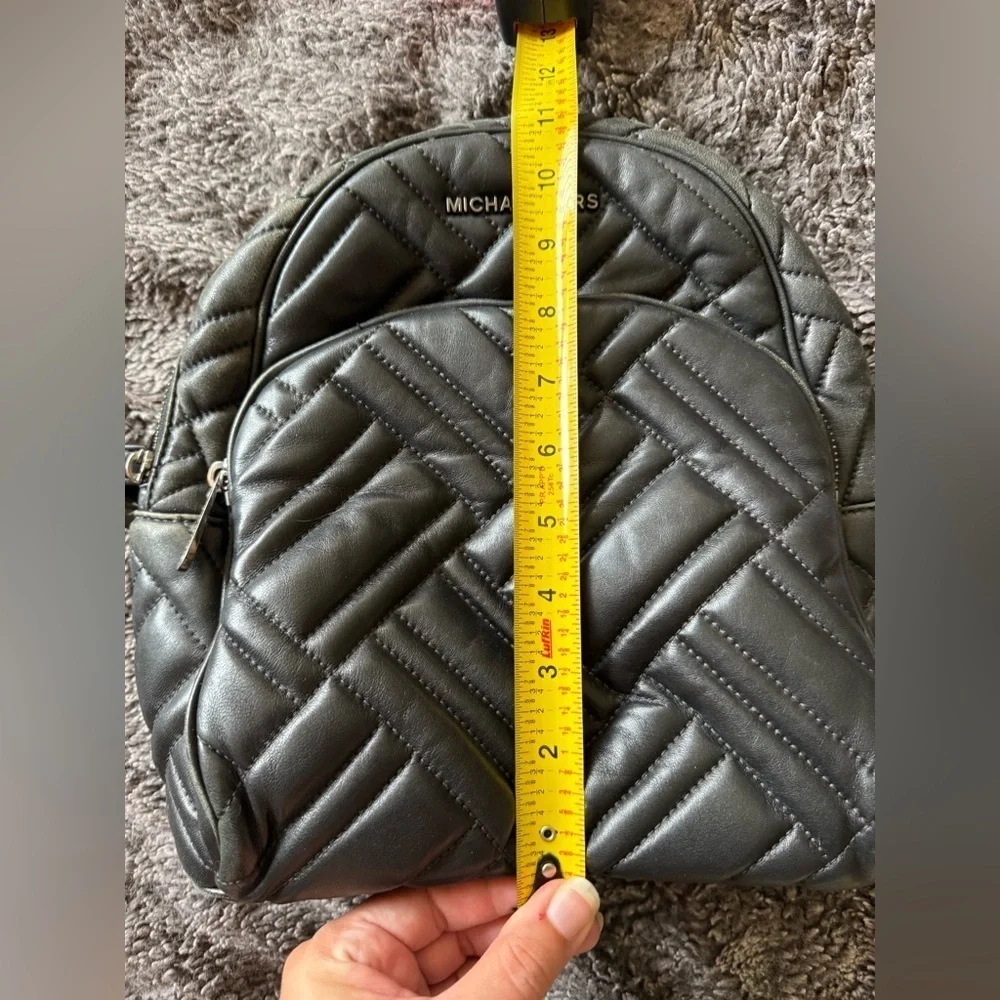 MICHAEL KORS Abbey Black Quilted Backpack